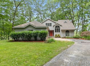 9101 Parmeter Ave NE, Rockford, MI 49341