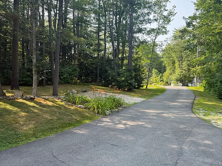 41 Middle Rd — Photo 20