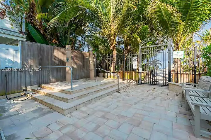 3204 Robbins Rd — Photo 20
