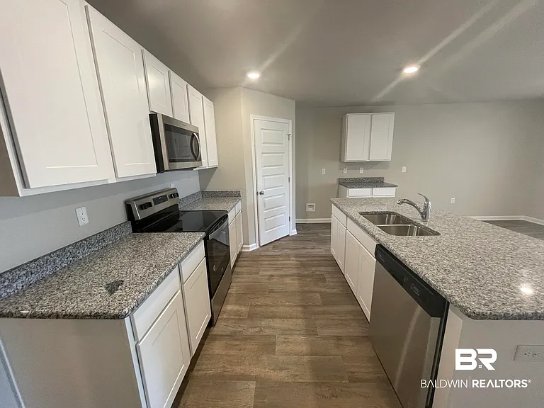 213 Burnston Way — Photo 10