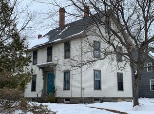 73 2nd St #4, Hallowell, ME 04347