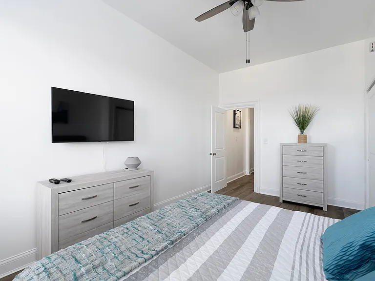 407 Oregon St — Photo 12
