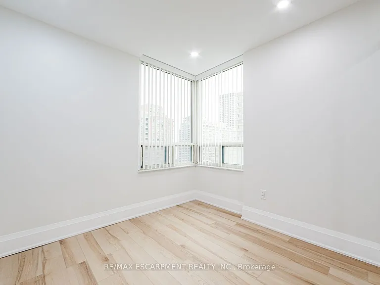 285 Enfield Pl #1603 — Photo 15