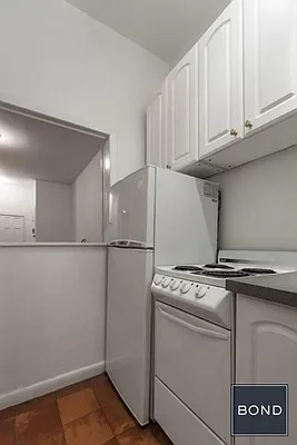 Rented by Bond New York | media 8