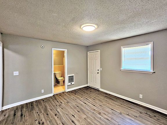5th image of 3900 Rucker Cir SW #12