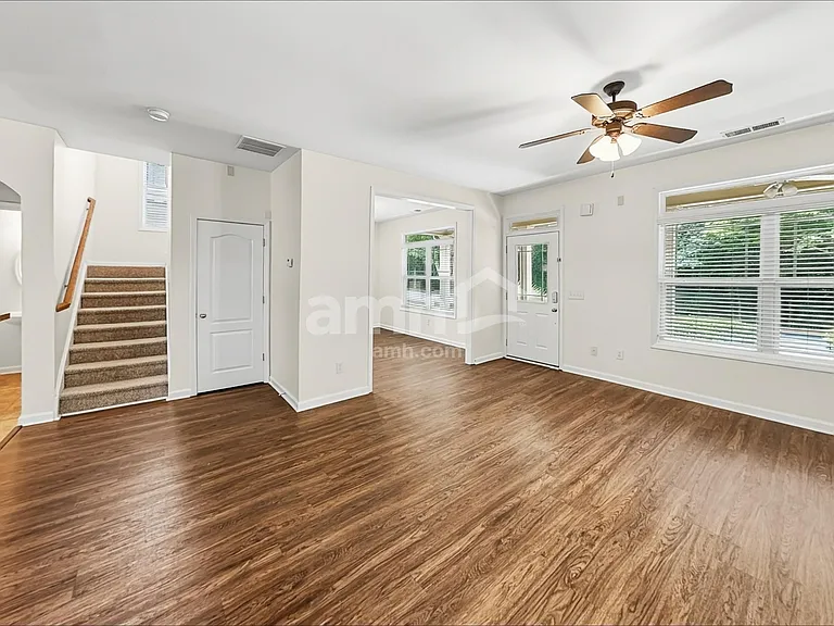 302 Harmony Lake Dr — Photo 7
