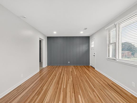 4th image of 5022 Bonnahill Dr