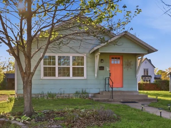 417 S Park Avenue, Aurora, MO 65605