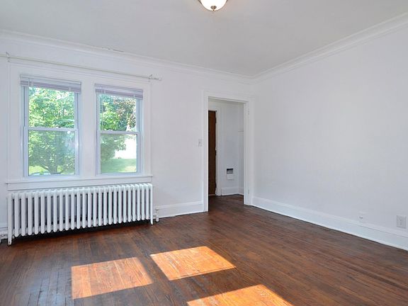 5th image of 1139 Magnolia Ave E