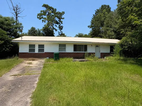 274 Parker Dr, Ozark, AL 36360