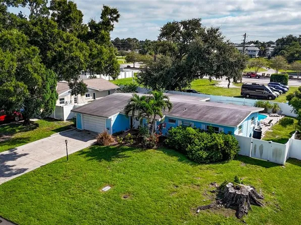 8465 RIDGEWOOD CIRCLE, SEMINOLE, FL 33772