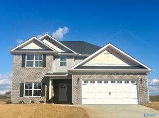 307 Plant View Dr, Meridianville, AL 35759