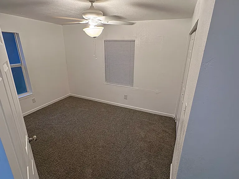 520 S L B Brown Ave — Photo 9