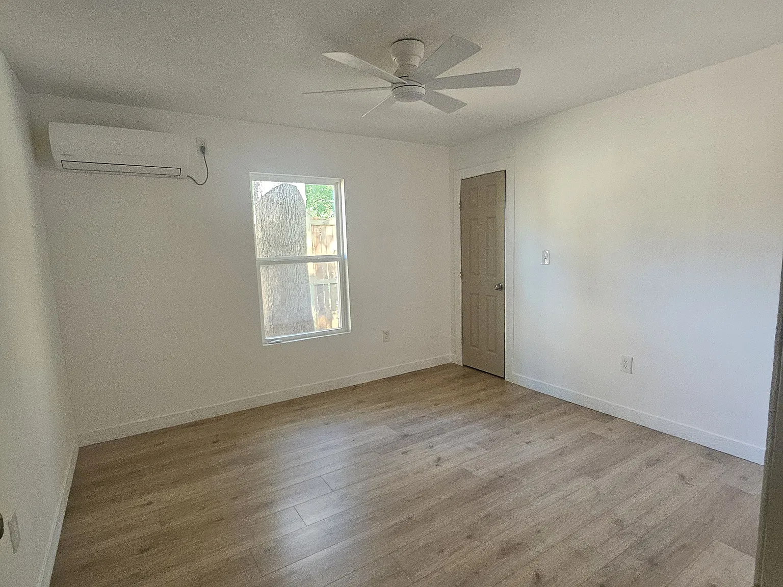 4 bed, 1500 sqft, $1,800 — Photo 4