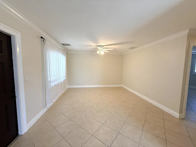 735 Hummingbird Way #204 — Photo 3