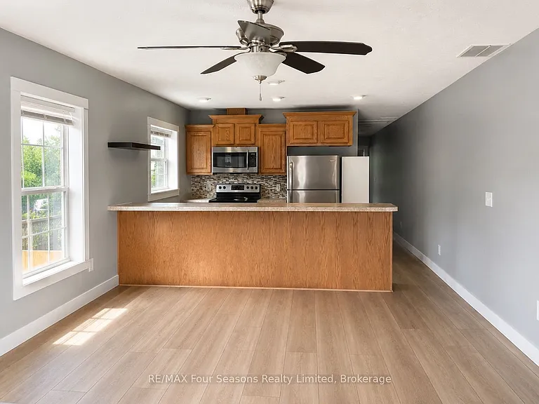 128 Spruce St #130 — Photo 3