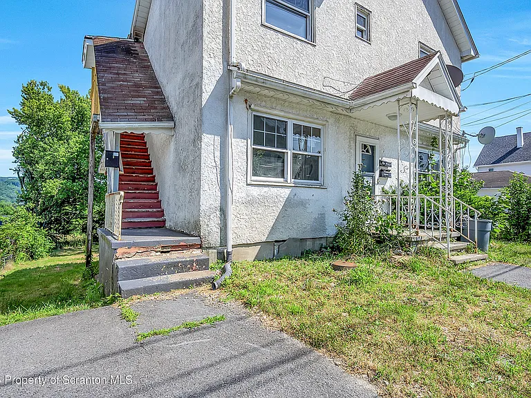 958 Ridge Ave #2 — Photo 1