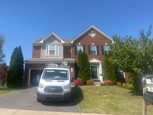 11 Latham Ln, Stafford, VA 22554