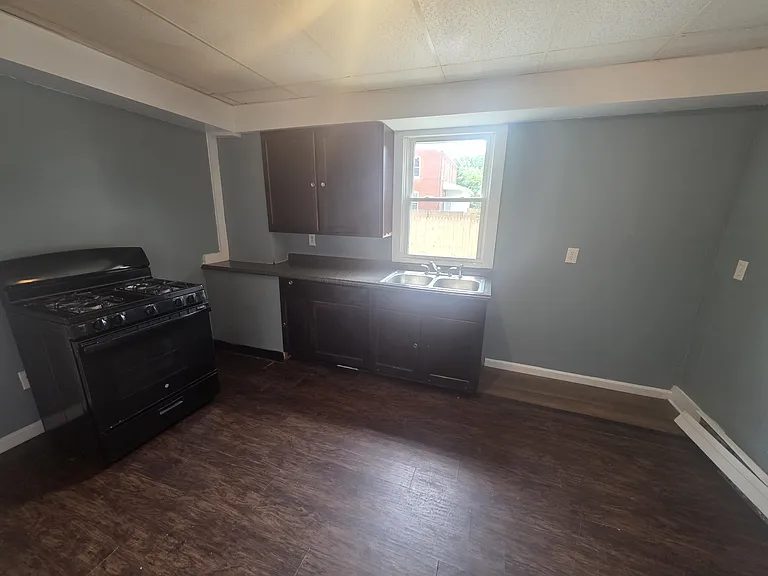 14 Pleasant St #1 — Photo 12