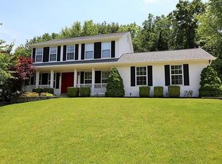 2008 Willowshade Ct, Saint Peters, MO