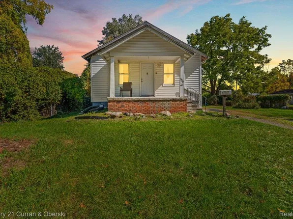 359 Arcola St, Inkster, MI 48141
