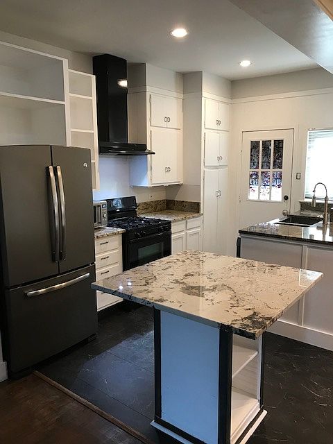 1st image of 500 Ogden Ln
