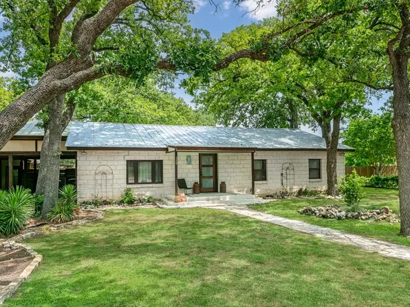 120 Oakhaven Ln, Fredericksburg, TX 78624