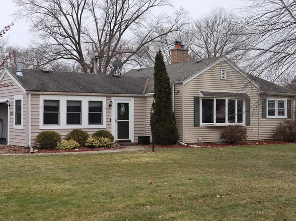 4155 North 110th STREET, Wauwatosa, WI 53222