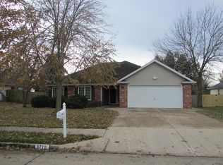 3710 Bent Oak Dr, Columbia, MO 65203