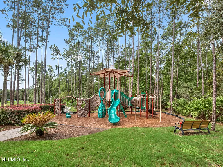 157 Pelican Pointe Rd — Photo 42