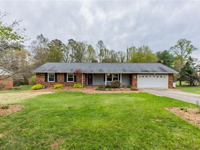 160 Rolling Pine St, North Wilkesboro, NC, 28659