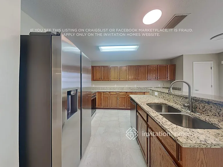 7392 Hunters Greene Cir — Photo 8