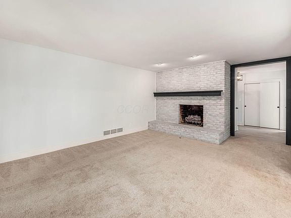 4th image of 6660 Hayhurst St