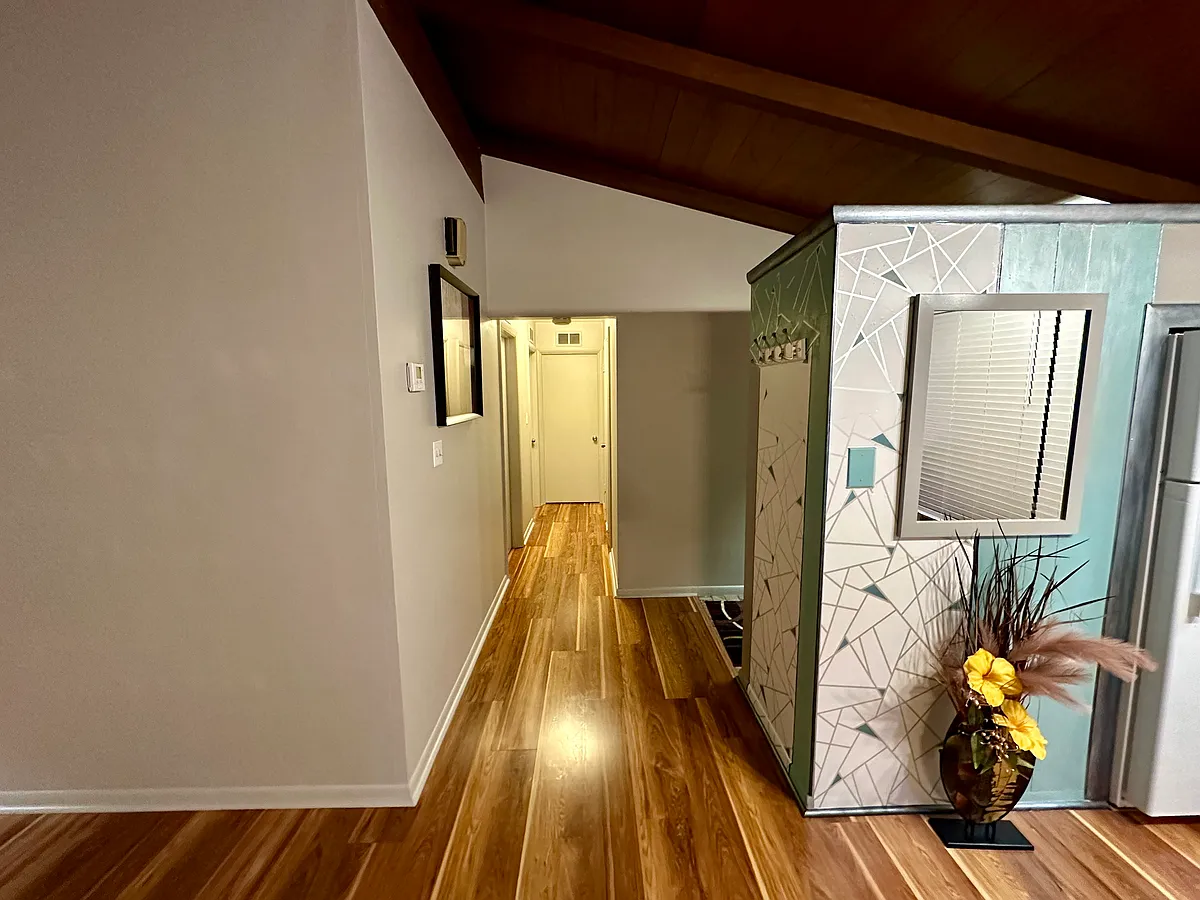 Entry to Kitchen/Living room - 36080 Timberlane Dr