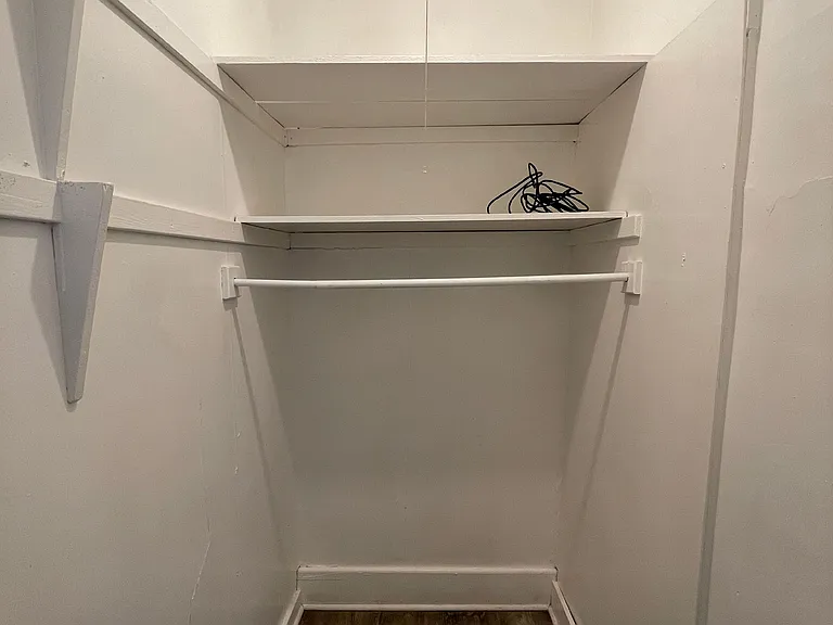 139 N Water Ave #2 — Photo 32