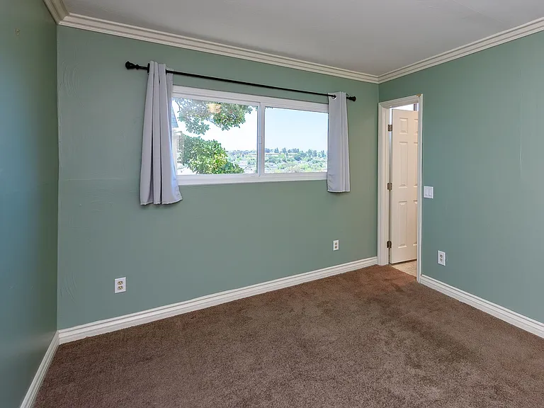 5501 Lodi St — Photo 12