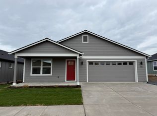 588 NE Mitchell St #170, Madras, OR 97741