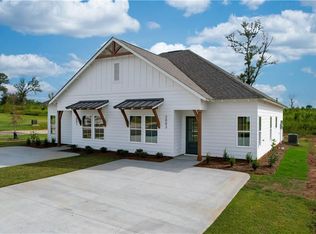 2003 Crossing Ct W, Valley, AL
