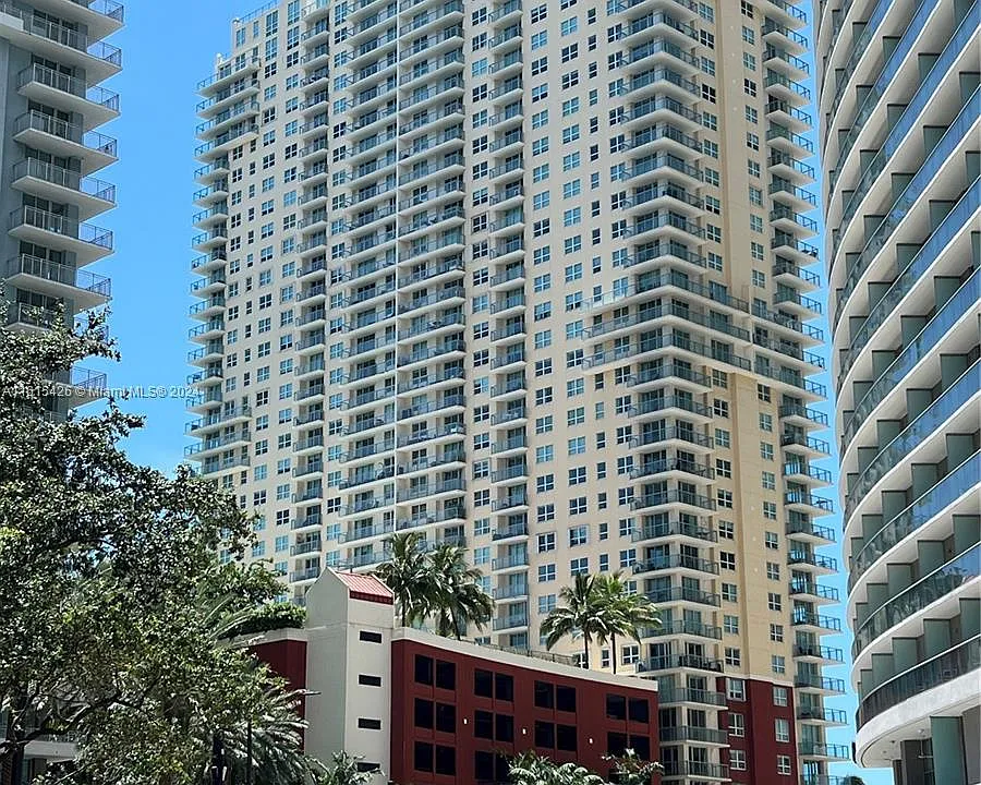 1155 Brickell Bay Dr #3008