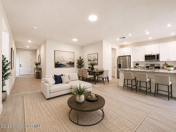 5th image of 105 Delia Ave NW