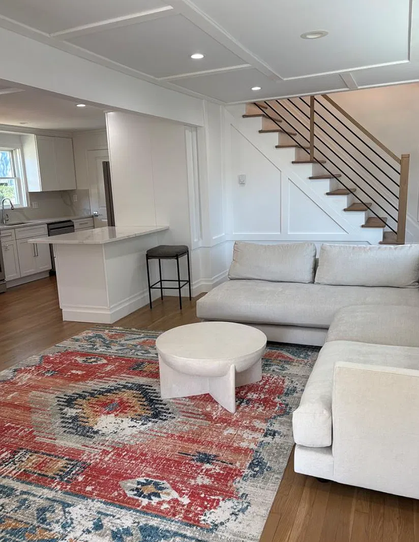 3 bed, 1271 sqft, $5,950 — Photo 2
