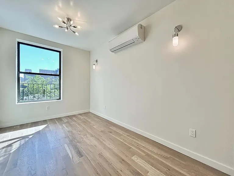 524 W 134th St #1D — Photo 11