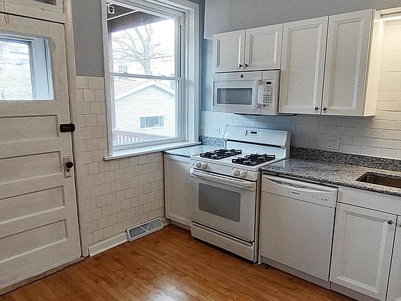 5th image of 6241 N Glenwood Ave #1