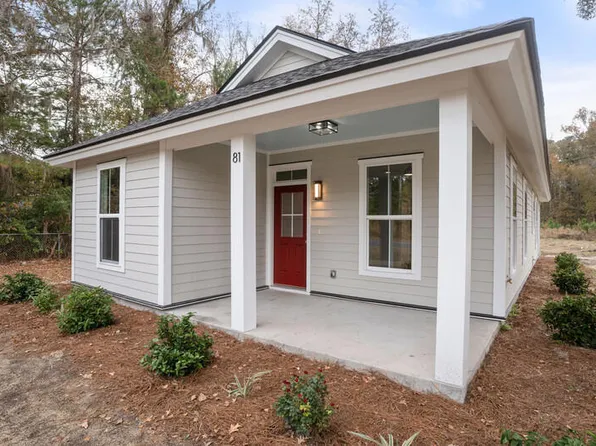 2326 Hillside Ct, Port Royal, SC 29935