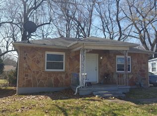 1624 E Commercial St, Springfield, MO 65803