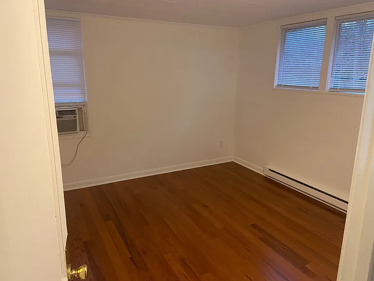 303 Homestead Rd — Photo 4