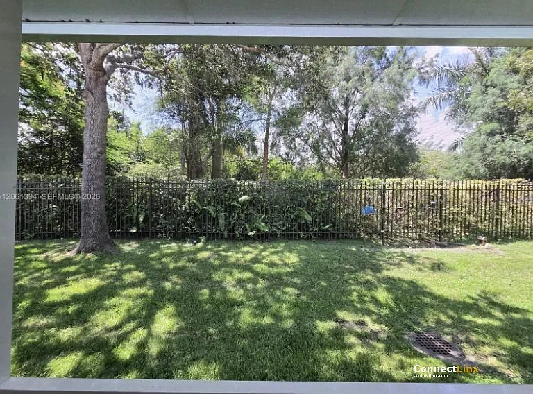 20808 NW 1st St — Photo 10