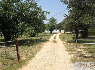 1235 Gayle Ln, Poteet, TX 78065