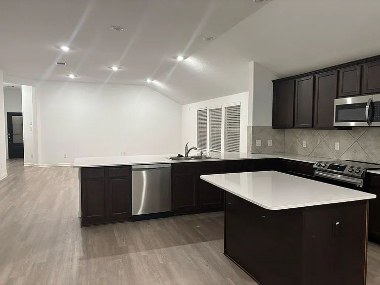 3731 Homestead Ridge Ln — Photo 7