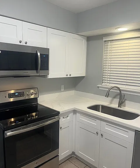 301 W 20th Ave #301 — Photo 2